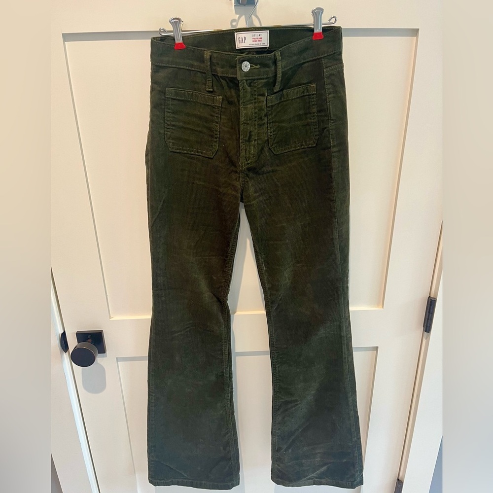 Gap high-rise 70’s flare corduroy pants in olive green